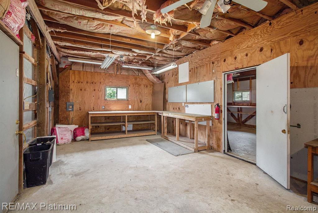 6450 FISHER ROAD, Howell, MI 48855 — Photo 24
