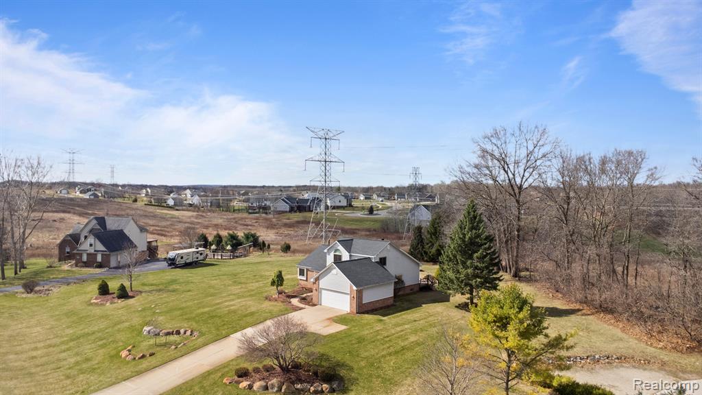 6330 STONEWOOD Drive, White Lake, MI 48383 — Photo 39
