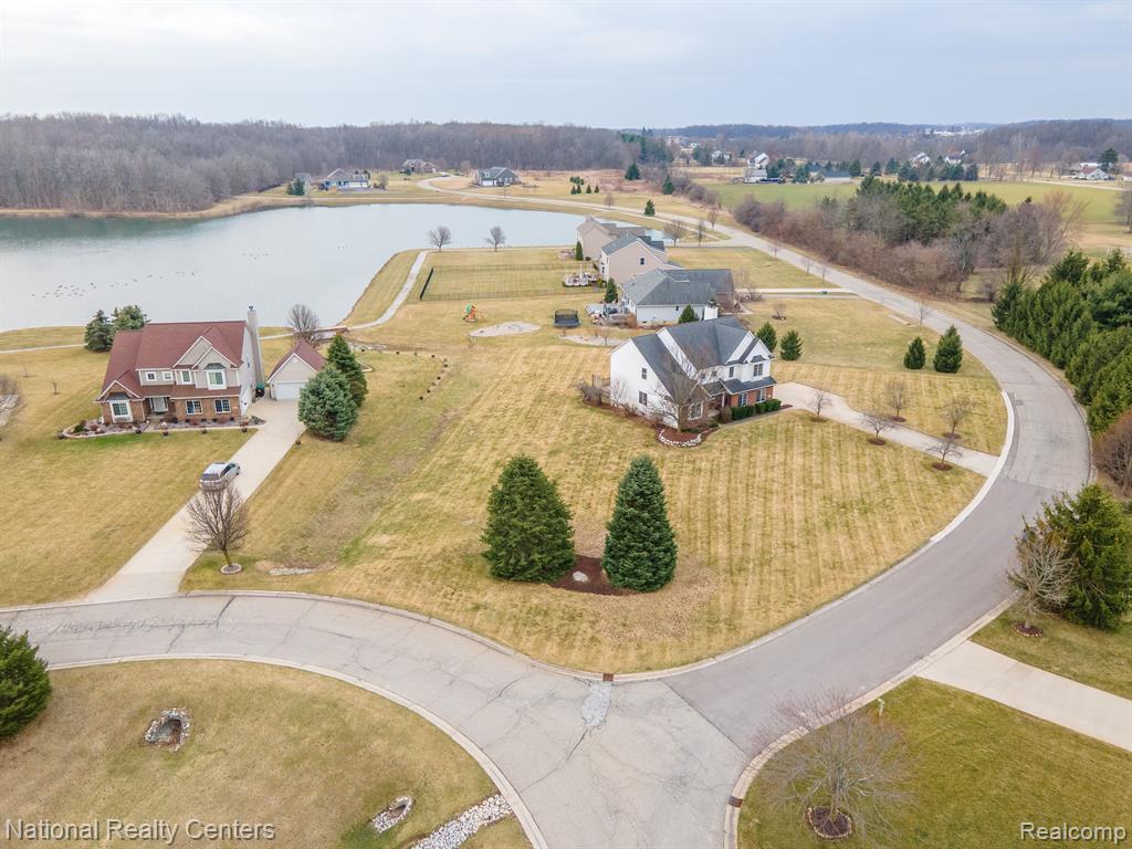 7653 Wood Brook Road, Ann Arbor, MI 48103 — Photo 13