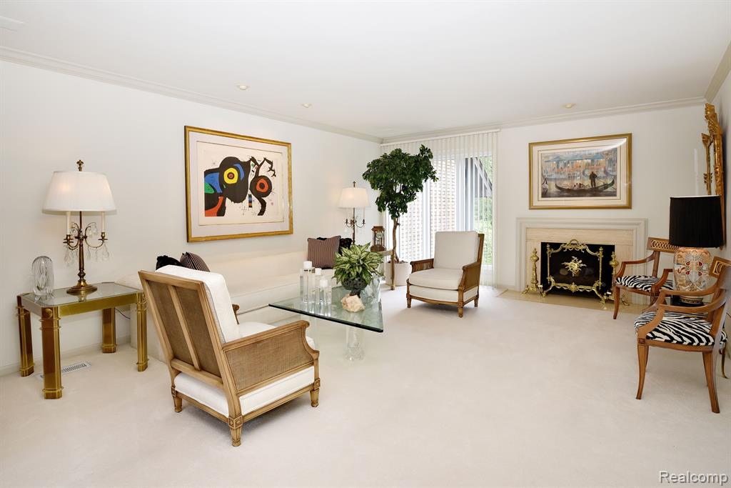 1943 PINE RIDGE Court, Bloomfield Hills, MI 48302 — Photo 5
