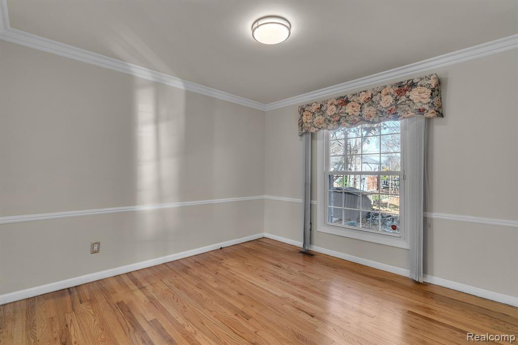 4248 WHITEBIRCH Drive, West Bloomfield, MI 48323 — Photo 9