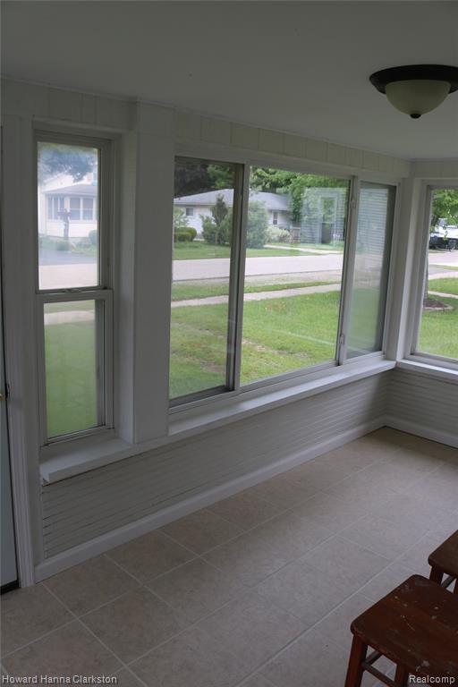 8 Maple Street, Oxford, MI 48371 — Photo 4