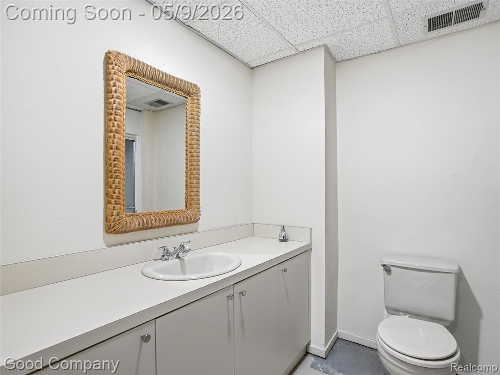 6733 Bloomfield Lane, West Bloomfield, MI — Photo 48