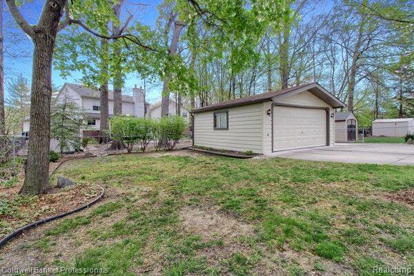 43738 FREDERICKSBURG Street, Canton, MI 48188 — Photo 28