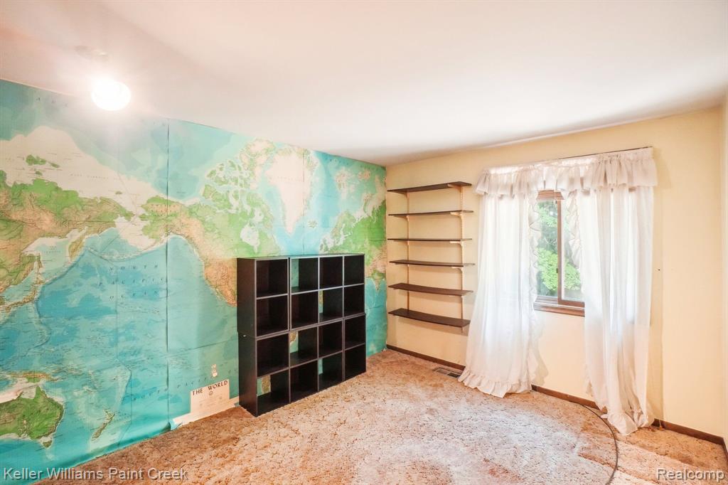 47955 BEN FRANKLIN Drive, Shelby Twp, MI 48315 — Photo 27
