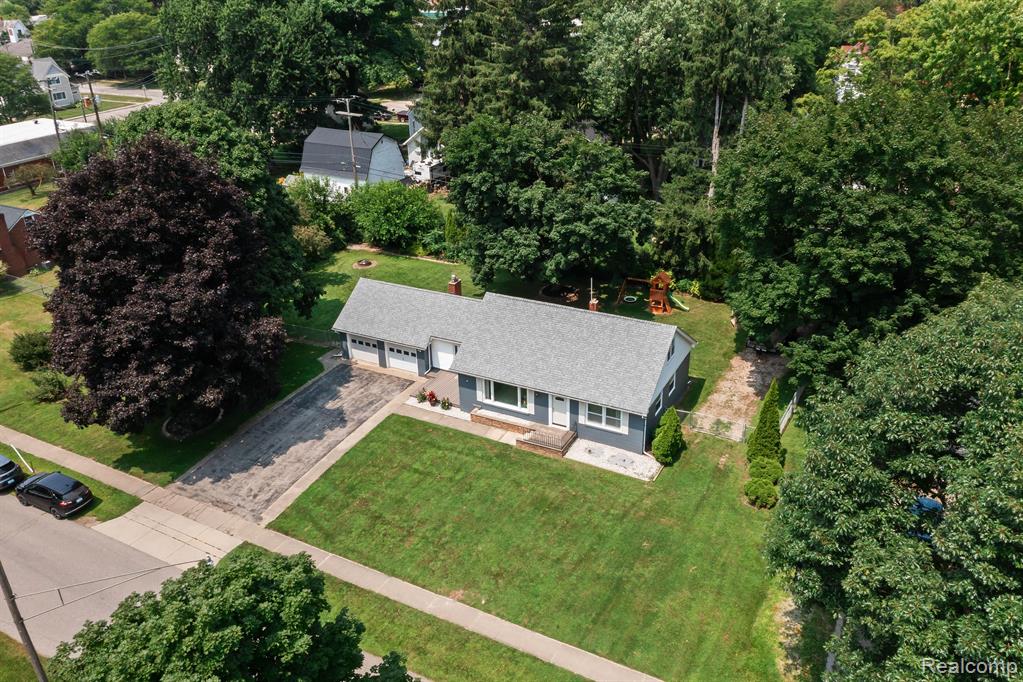 23205 HOLLWEG Street, Armada, MI — Photo 33