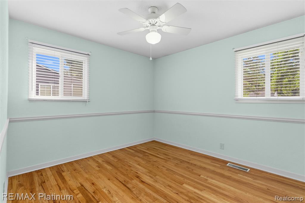 5354 Don Shenk Drive, Swartz Creek, MI 48473 — Photo 23