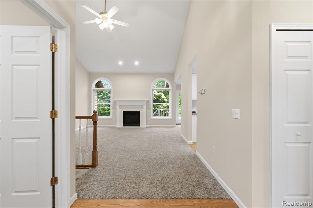 8091 Prestonwood Court, Flushing, MI 48433 — Photo 3