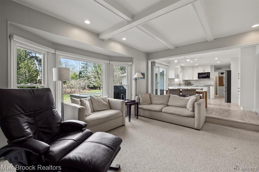 6540 Alderley Way, West Bloomfield, MI — Photo 25