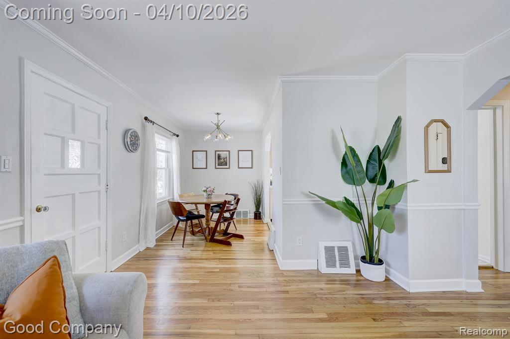915 N Dorchester Avenue, Royal Oak, MI 48067 — Photo 6
