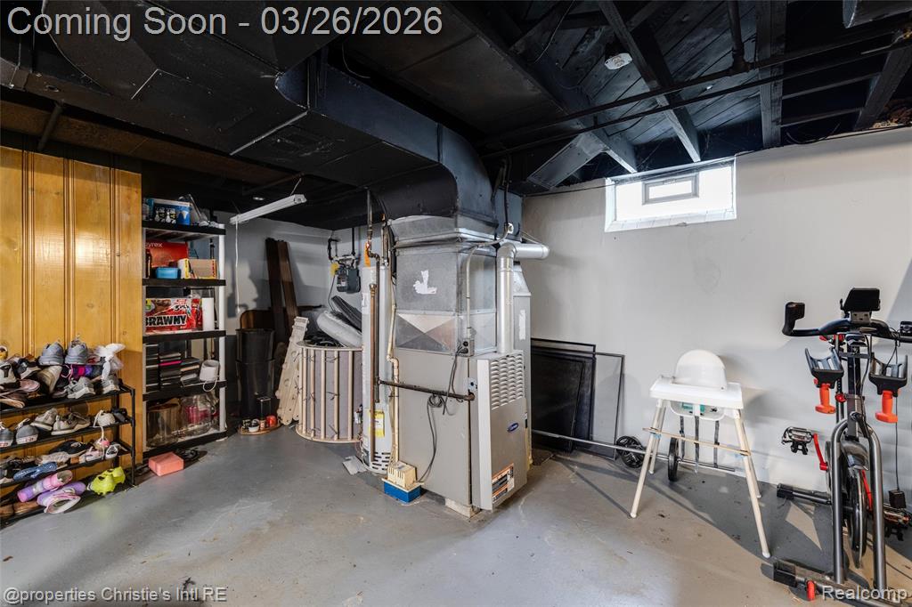 20631 Lochmoor Street, Harper Woods, MI 48225 — Photo 27