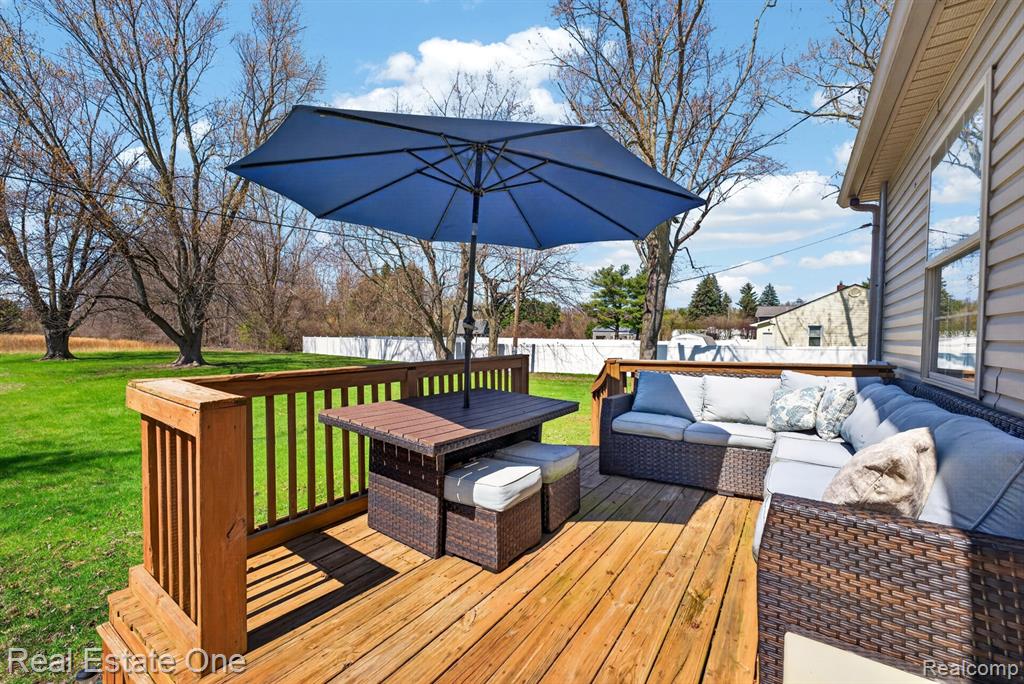 343 Bates Lane, Monroe, MI 48162 — Photo 6