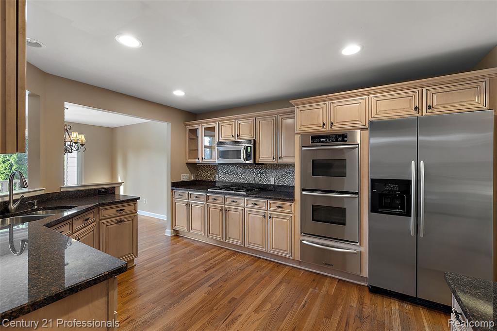 4013 Ardsley Court, Clarkston, MI 48348 — Photo 14