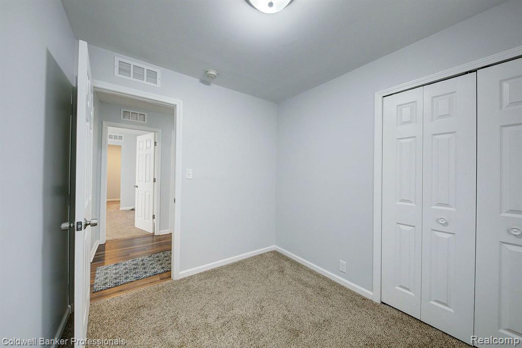 709 RICHARD Street, Holly, MI 48442 — Photo 18