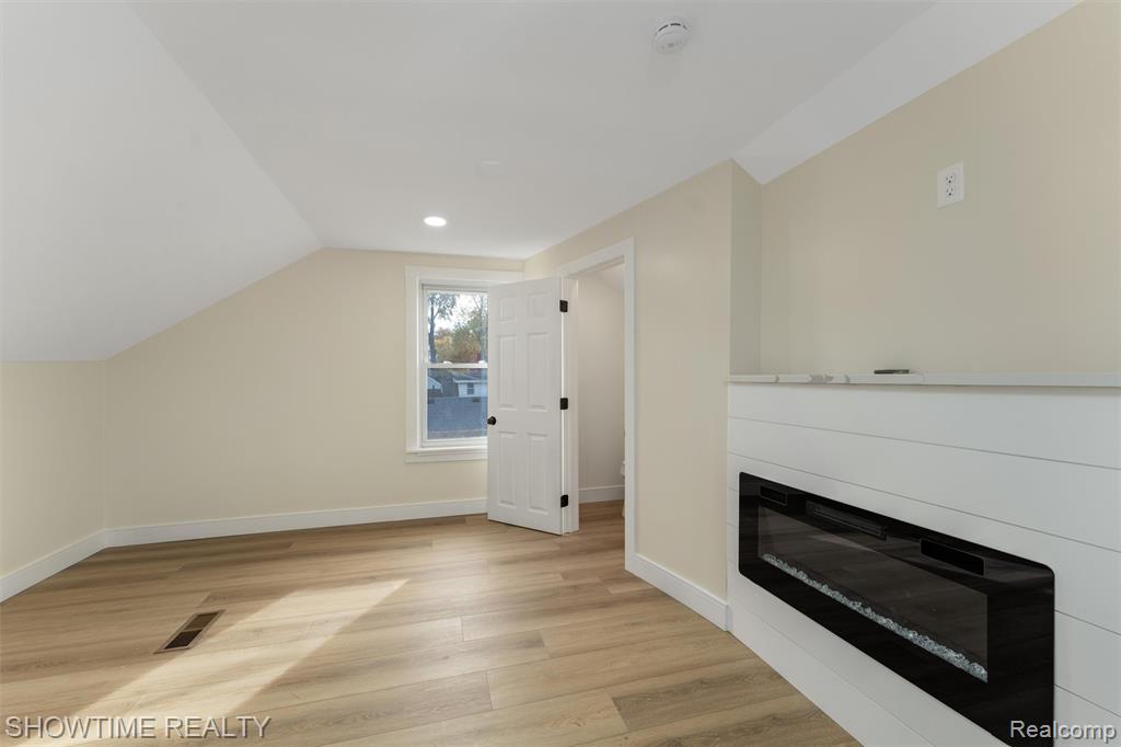 860 Gardendale Street, Ferndale, MI 48220 — Photo 20
