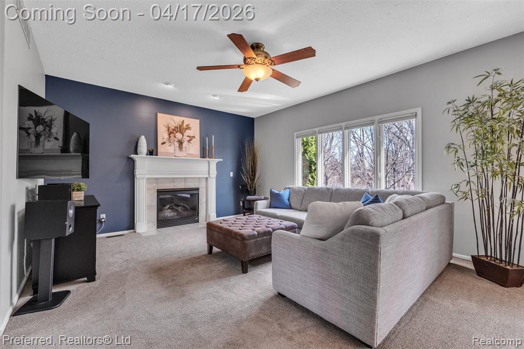8560 Vista Court, Westland, MI — Photo 11