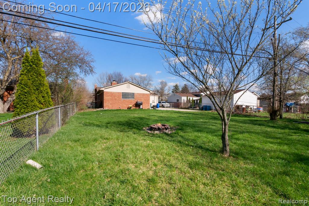 1973 Alexander Drive, Troy, MI 48083 — Photo 9