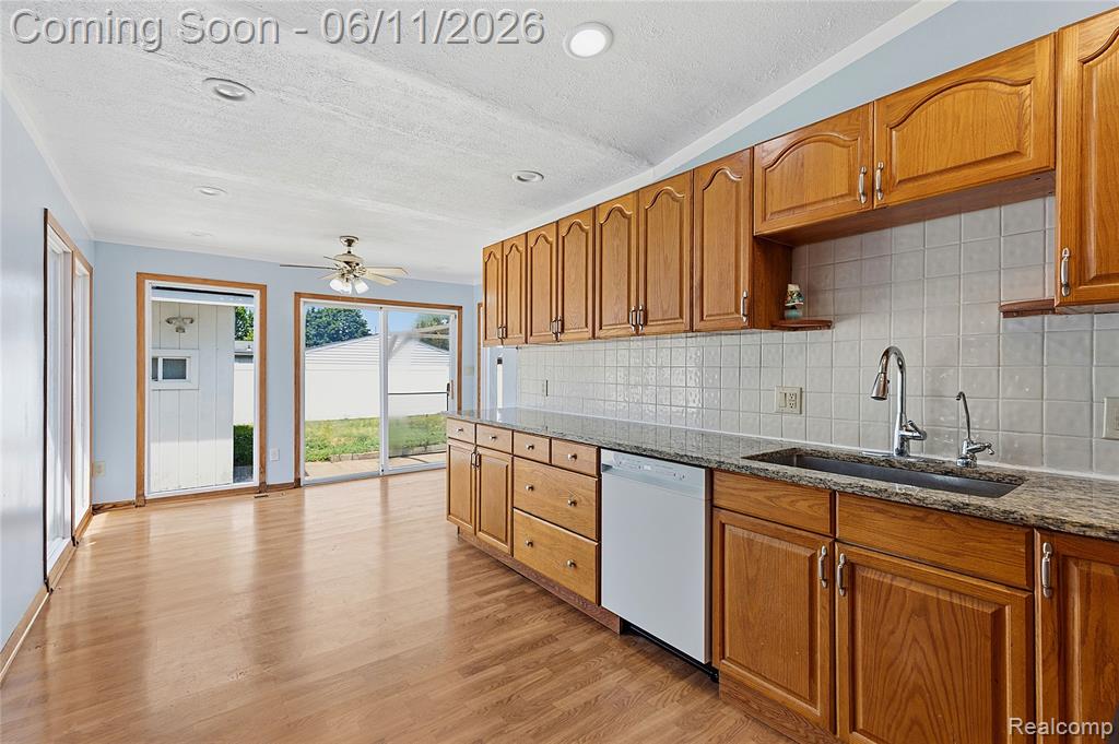 4663 Buchanan Avenue, Warren, MI 48092 — Photo 3