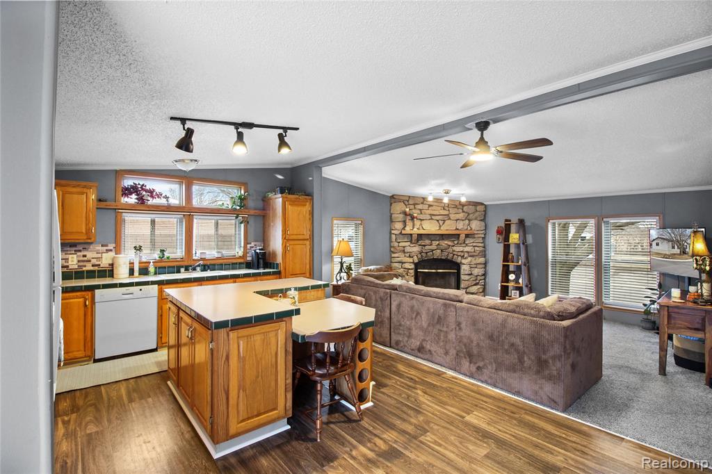 2351 Hiddenview Drive, Newport, MI 48166 — Photo 12