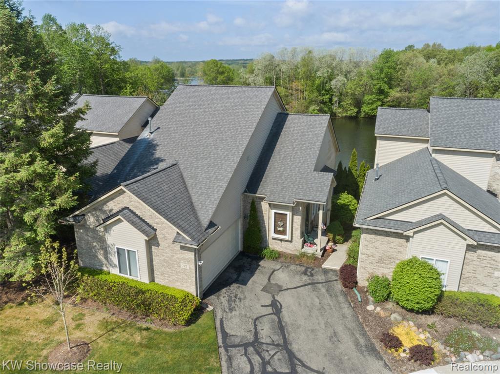 727 Mill Pointe Drive, 16, Milford, MI 48381 — Photo 38
