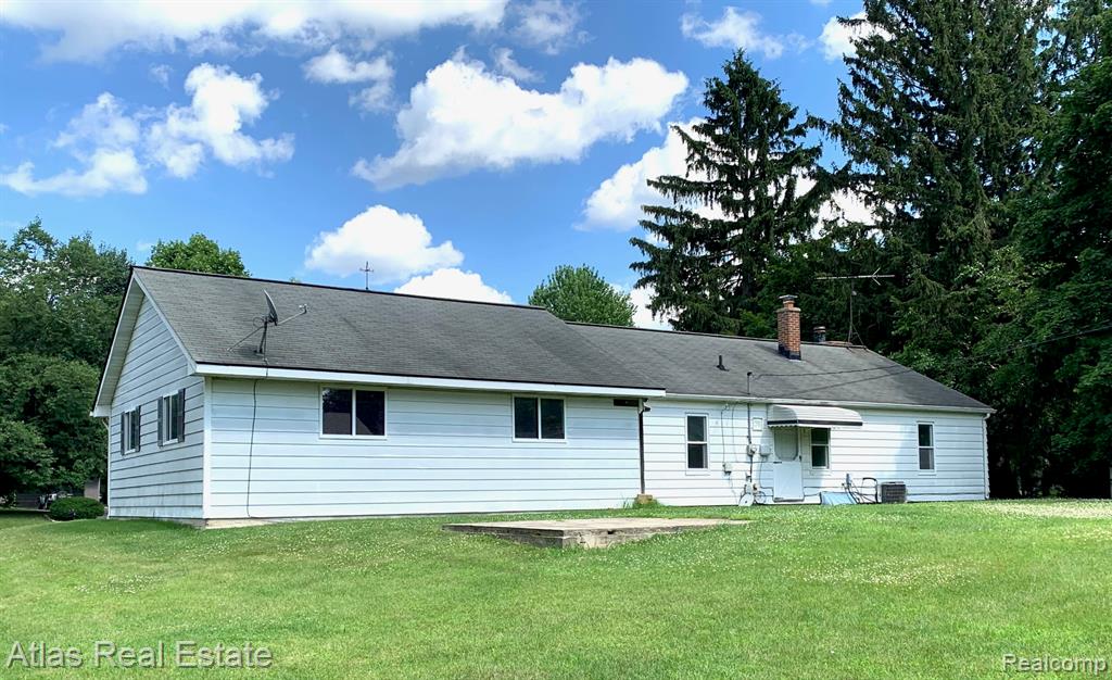 6201 S Main Street, Clarkston, MI — Photo 4