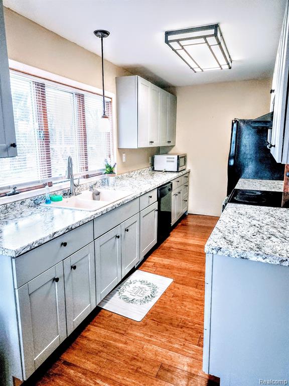 4010 RED ARROW Road, Flint, MI 48507 — Photo 13