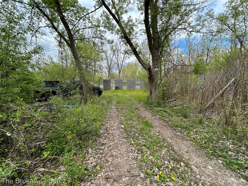 6120 Kelly Road, Flushing, MI 48433 — Photo 8