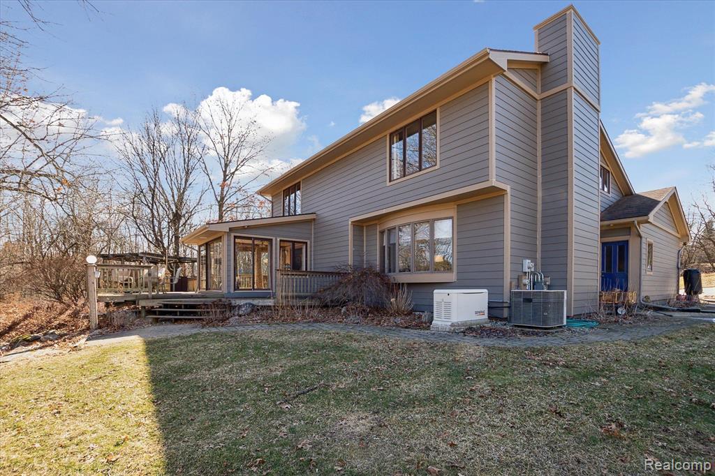 5836 DUTCH HILL Drive, Ann Arbor, MI 48105 — Photo 2