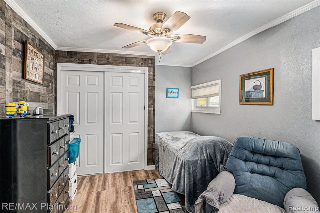 821 SUNRISE PARK Street E, Howell, MI 48843 — Photo 9