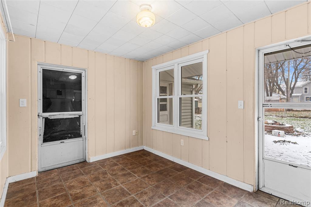 206 E Tuscola Street, Durand, MI 48429 — Photo 30