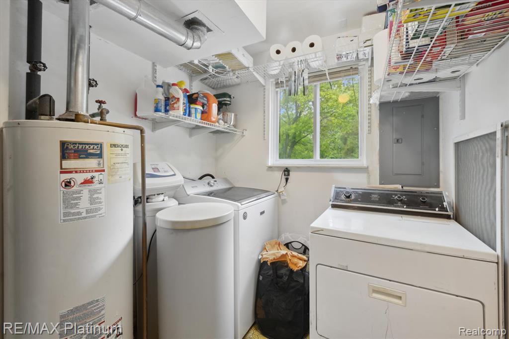 11520 WEIMAN Drive, Pinckney, MI 48169 — Photo 19