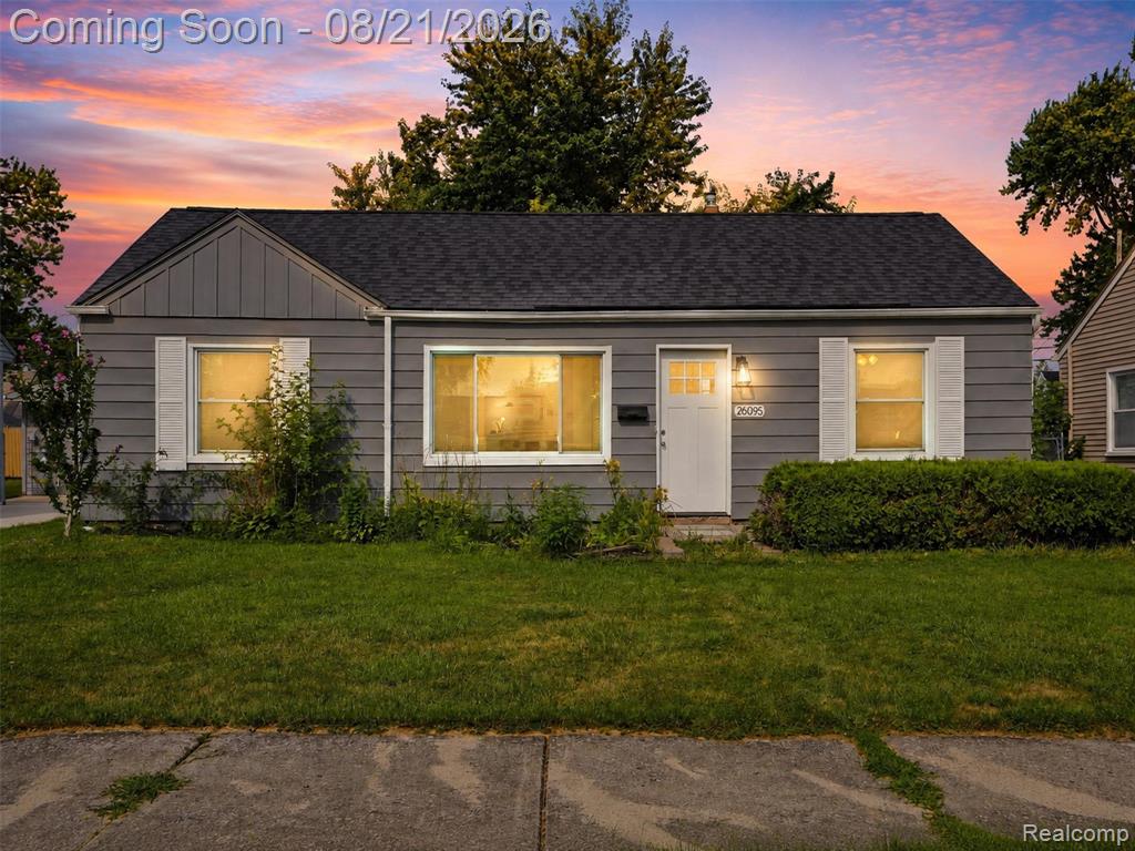 26095 Normandy Street, Roseville, MI 48066