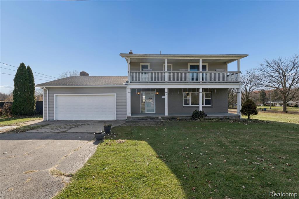 6024 E Holly Road E, Holly, MI 48442 — front exterior