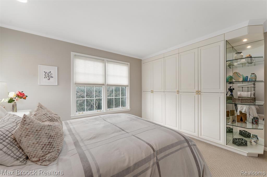 919 W Glengarry Circle, Bloomfield Hills, MI 48301 — Photo 22