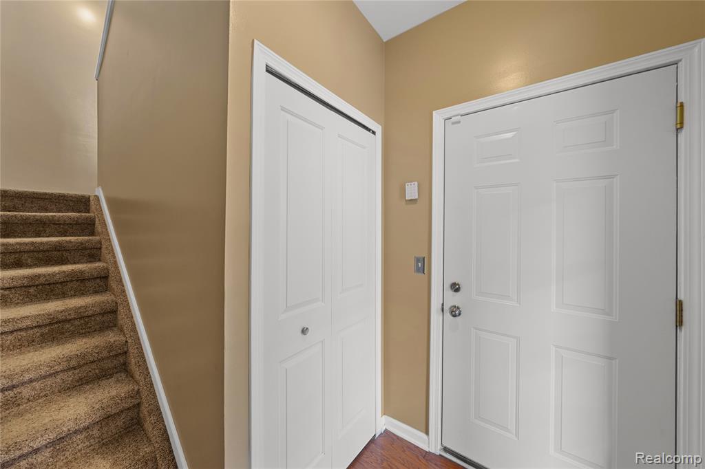 47408 PEMBROKE Drive, Canton, MI 48188 — Photo 9