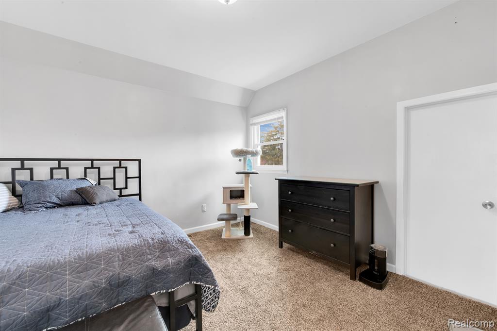 81 CROCKER Boulevard, Mount Clemens, MI 48043 — Photo 22