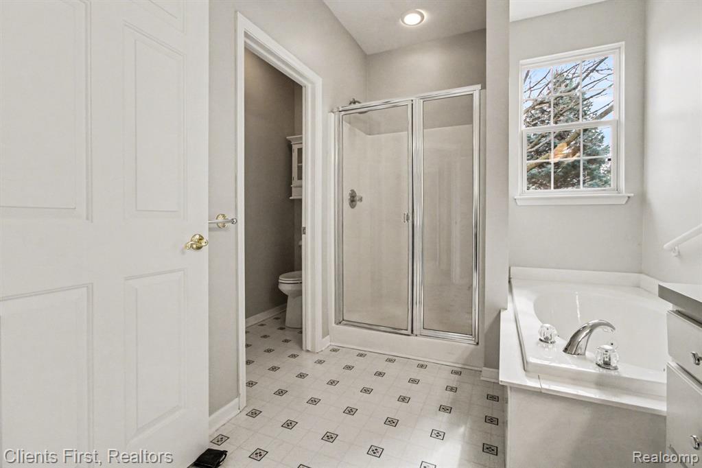 57677 Dakota Drive, New Hudson, MI 48165 — Photo 15