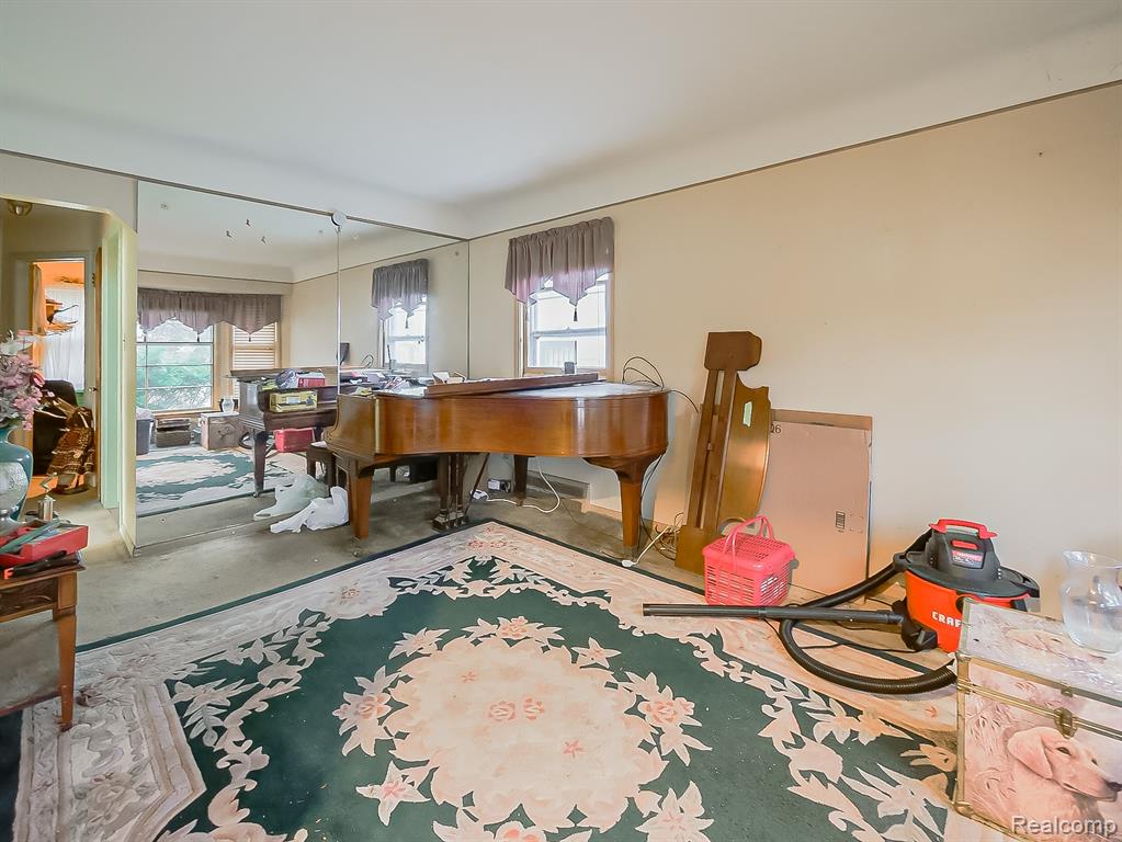 15411 Lahser Road, Detroit, MI 48223 — Photo 2
