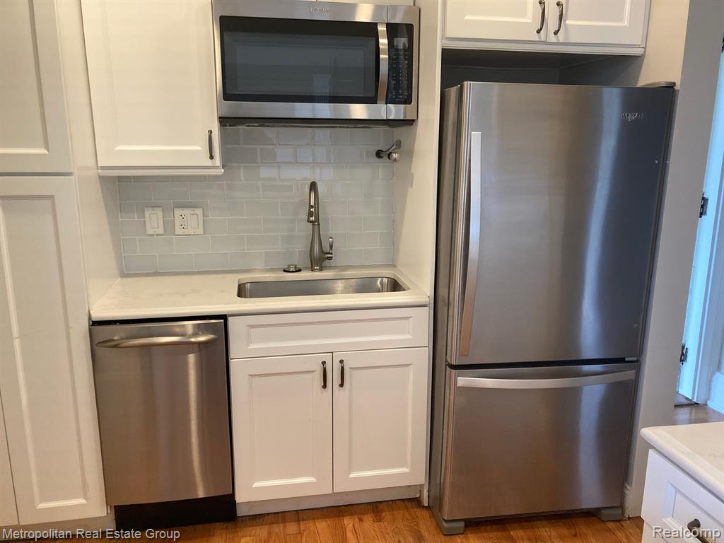 2900 E JEFFERSON Avenue, A-701, Detroit, MI 48207 — Photo 9
