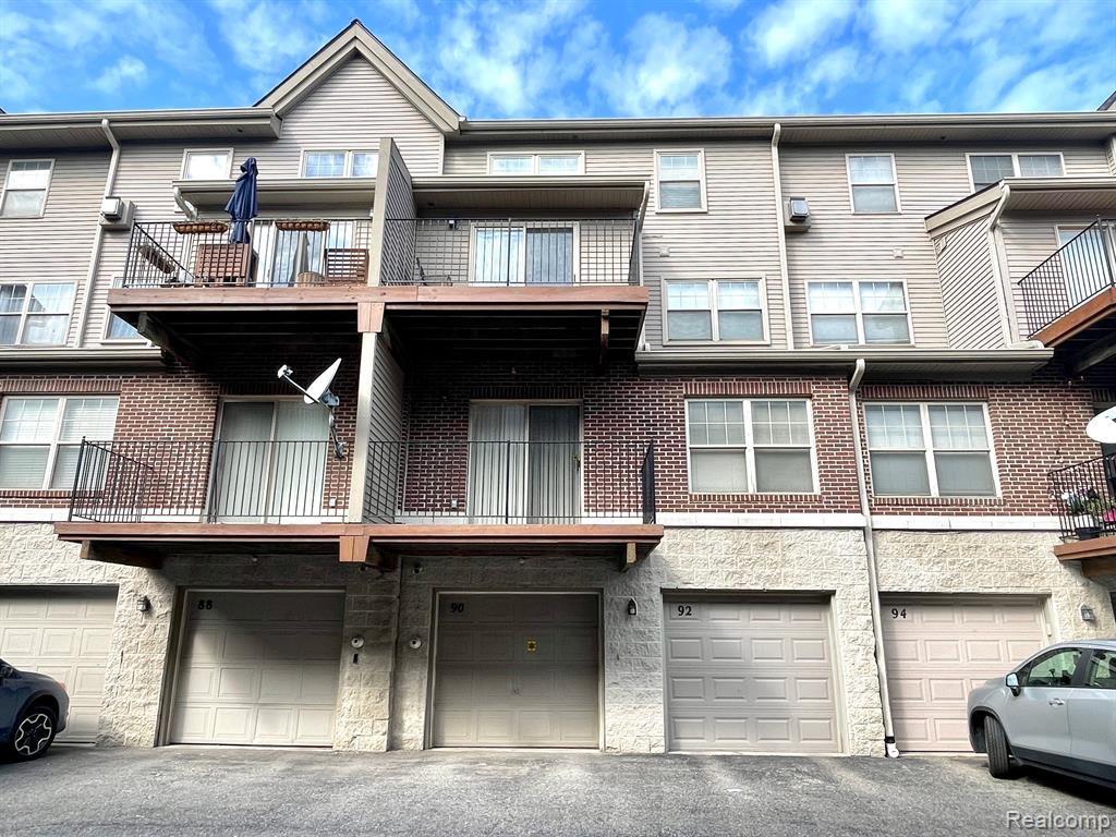 90 ADELAIDE Street, Detroit, MI 48201 — Photo 9