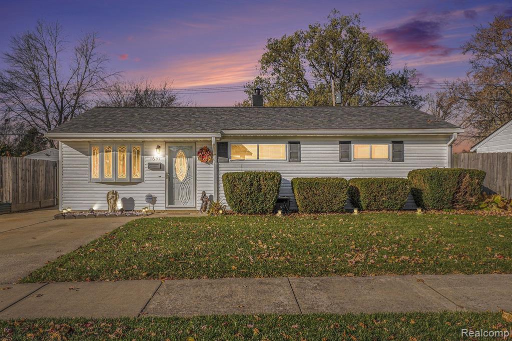 1651 GROVE Road, Ypsilanti, MI 48198 — Photo 2