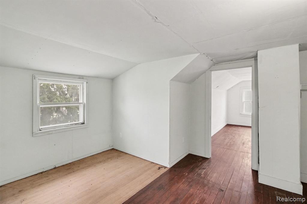660 W Walton Boulevard, Pontiac, MI 48340 — Photo 19