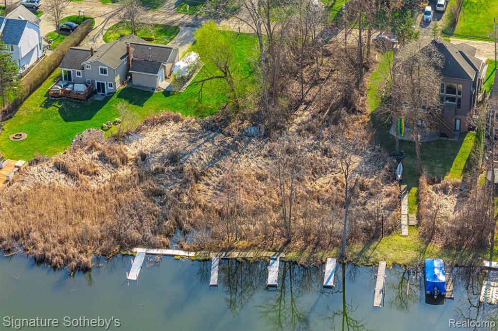 1105 Oregon Boulevard, Waterford, MI 48327 — Photo 22