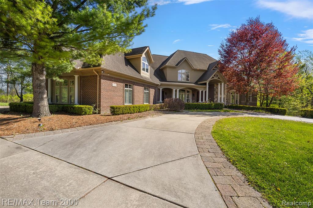 630 Sheldon Court, Rochester, MI 48306 — Photo 11
