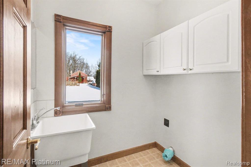 5245 FLEMING ROAD, Fowlerville, MI 48836 — Photo 15