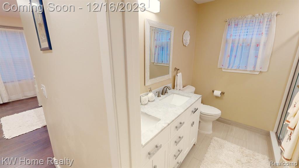 190 WINDING Brook, Commerce Twp, MI 48390 — Photo 23