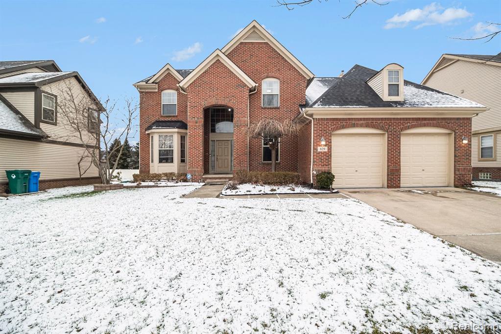829 Grandview Drive, Commerce Twp, MI 48390 — front exterior