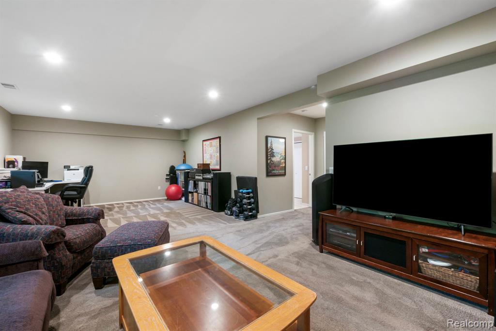 5775 Eastman Boulevard, West Bloomfield, MI 48323 — Photo 37