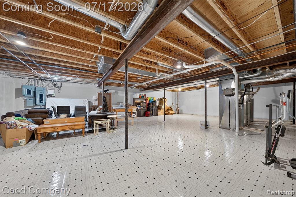6698 Carlyle Court, West Bloomfield, MI — Photo 41