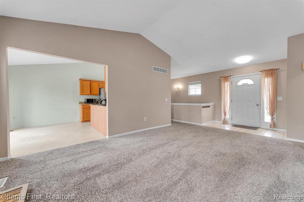 616 Light Tower Drive, Belleville, MI 48111 — Photo 11